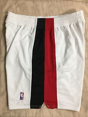 Mens Nike Portland Trailblazers Team Basketball Shorts White Sz 48