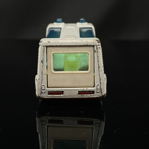1971 Matchbox Superfast Lesney Stretcha Fetcha White Ambulance Diecast England - Picture 3 of 8