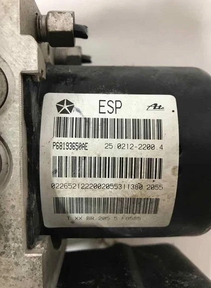Dodge Ram 1500 2014-2016 ABS bomba actuador freno antibloqueo  Foto 3 de 3