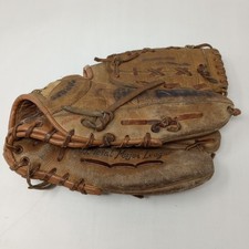 Vintage 1970s Baseball Glove 16101 Official Major League MLB Pittsburgh Pirates