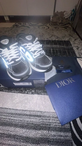 Dior B30 noir/blanc UK11 EU45