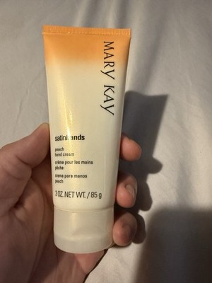 Mary Kay Satin Hands Peach Hand Cream Moisturizer, Soft Silky, 3 oz (85g)