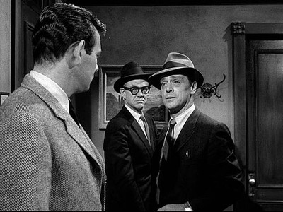 David Janssen as Dr Richard Kimble Dabs Greer as Sergeant Fairfiel- Old Photo 1