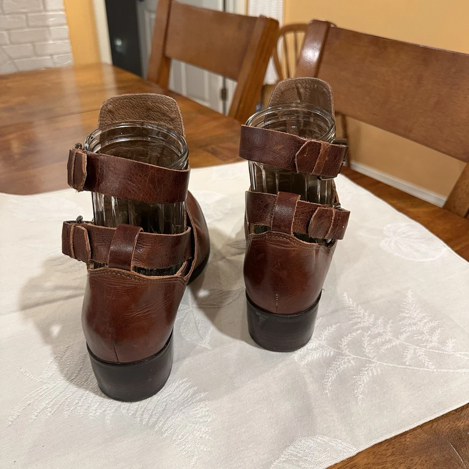 Botines Matisse Hechos en Brasil Talla 10 Medianos Estilo Raider Cuero Superior. Foto 3 de 4