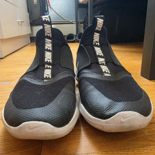 Nike Flex Runner Kids Slip-On Mesh Sneakers Black/White US 6Y AT4662-001