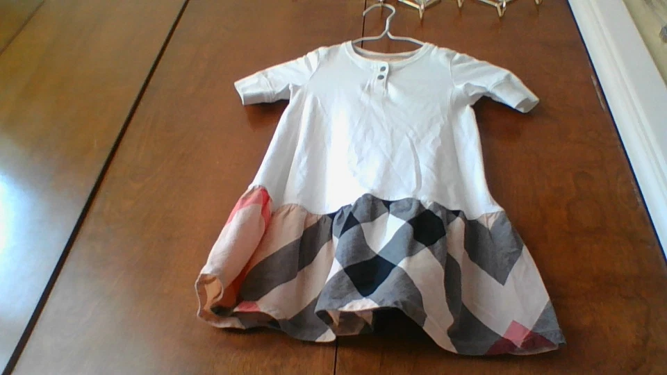 Burberry Check Label Dress 4/5T Cotton 2-Snap Henley/Plaid Ruffle Hem Fall *Flaw - Image 4 of 4