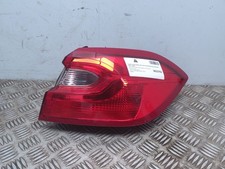 FORD FIESTA ZETEC 2017-2021 OUTER DRIVERS O/S REAR TAIL LIGHT 2527135