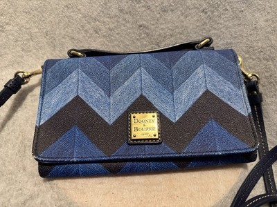Dooney& Bourke Crossbody Denim Chevron blue Tri Fold Wallet Purse
