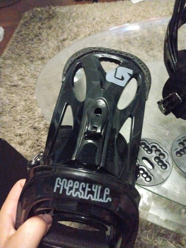 burton freestyle bindings size L - Picture 4 of 9