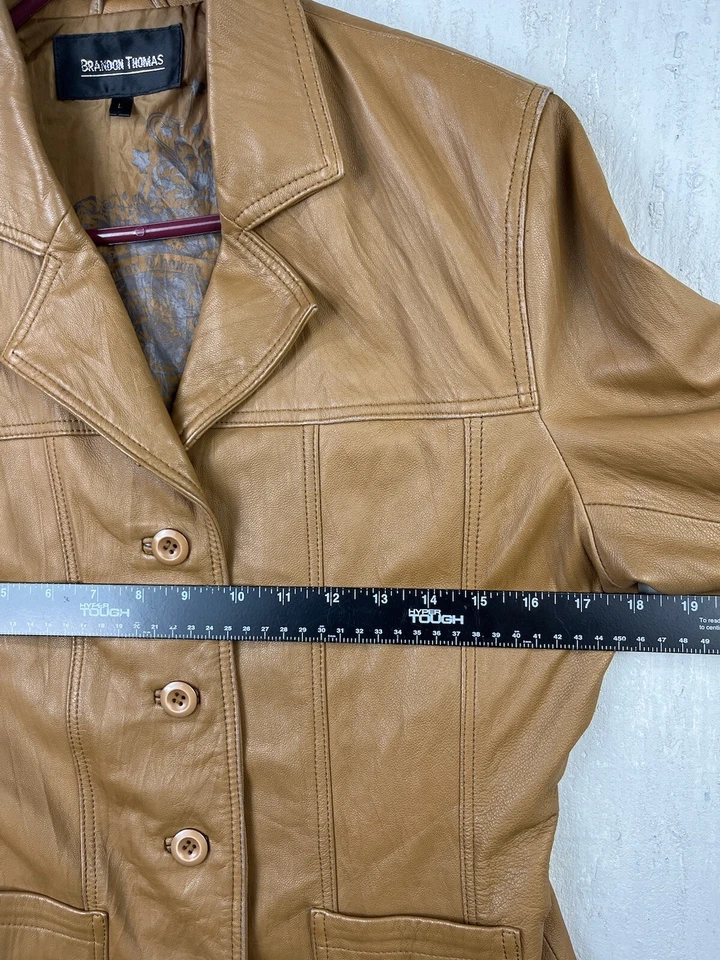 Chaqueta para mujer Brandon Thomas de cuero tostado camel forrada con botones grande con botones Y2K Foto 3 de 4
