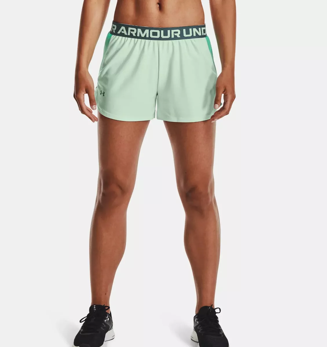 NWT Women s Under Armour UA Play Up Side Mesh Shorts Green Size