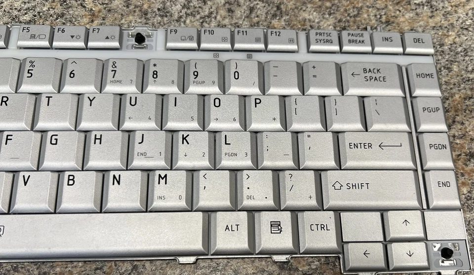 TECLADO PORTÁTIL TOSHIBA SATELLITE A200 A205 A215 TECLAS DE REPUESTO TECLAS Foto 4 de 4