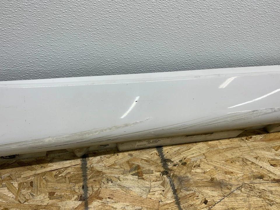 2010-2017 BMW F07 535i GT Right Passenger Side Rocker Panel Side Skirt White OEM - Image 3 of 4