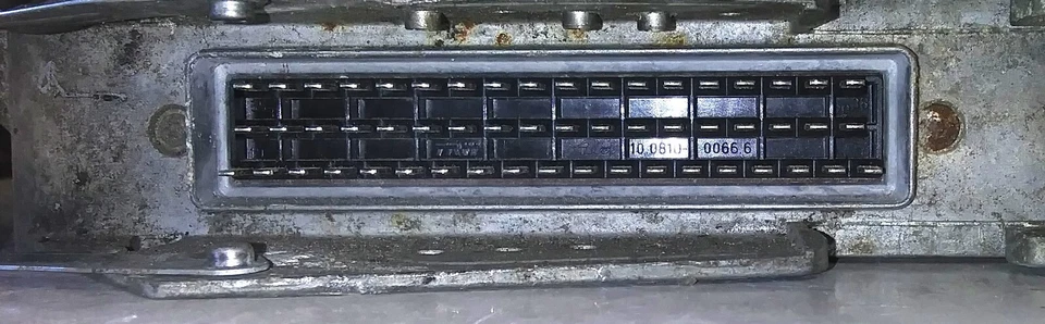 4107363 Saab 9000 1990-1993 ABS módulo de control de freno antibloqueo Foto 3 de 4