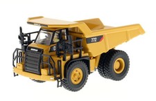 DIECAST MASTERS, Dumper CATERPILLAR 772C with driver and metal box, 1/87, DCM...