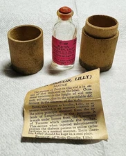 1924 Antique ILETIN Insulin Lilly Bottle w/Label 5 cc U-40 & Wooden Case EMPTY
