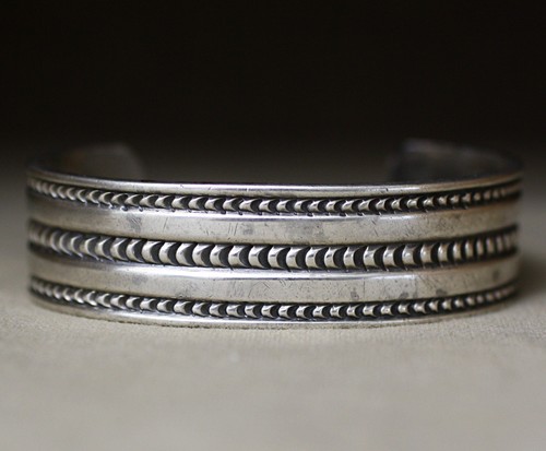 Vintage Navajo Native American Sterling Silver Cuff Bracelet Size 7