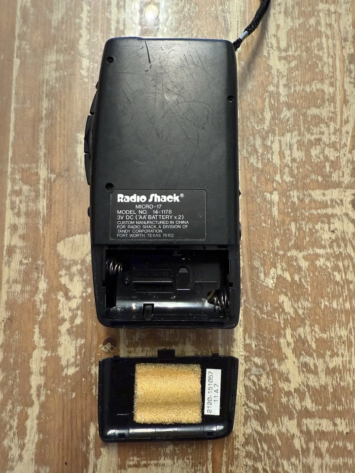 Radio Shack VOX Micro17 Micro-Cassette Cinta Grabadora de Voz 14-1178 con Cinta Probada Foto 3 de 4