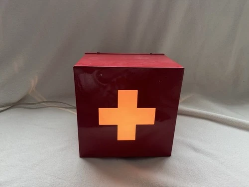 First aid / Red Cross Electric light / sign vintage style metal