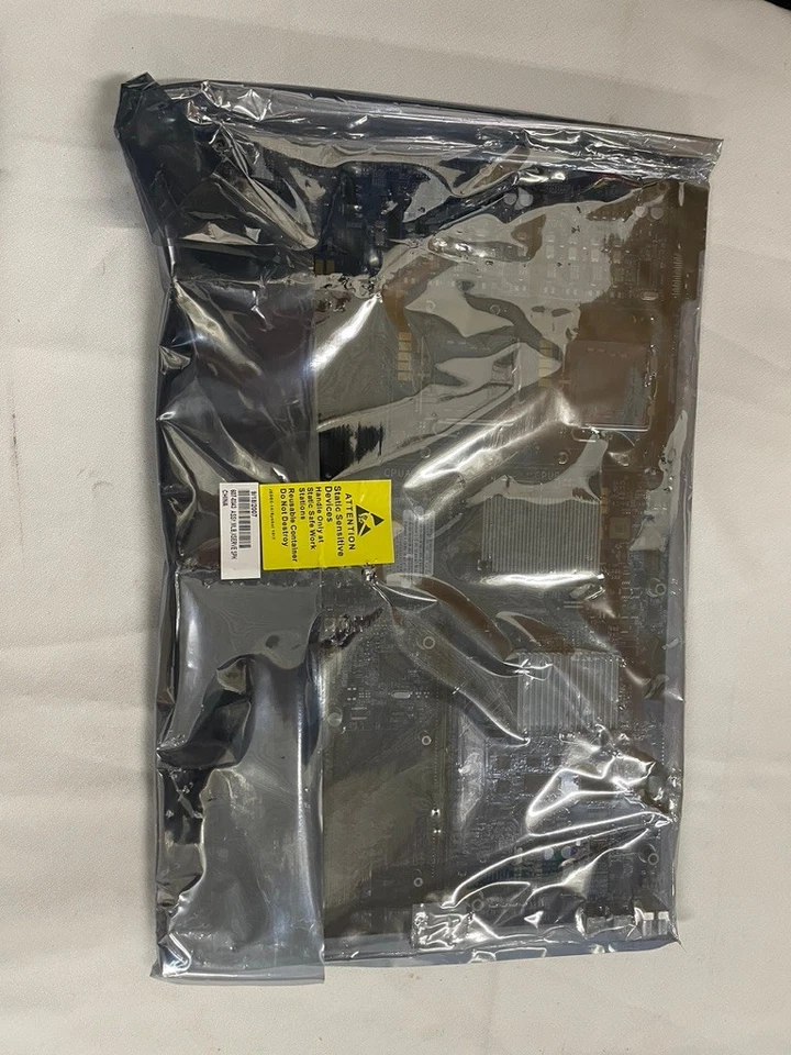 lot of 2 sealed Apple 607-0343 Xserve Intel Based Main Logic Board New Open Box - Image 2 of 4