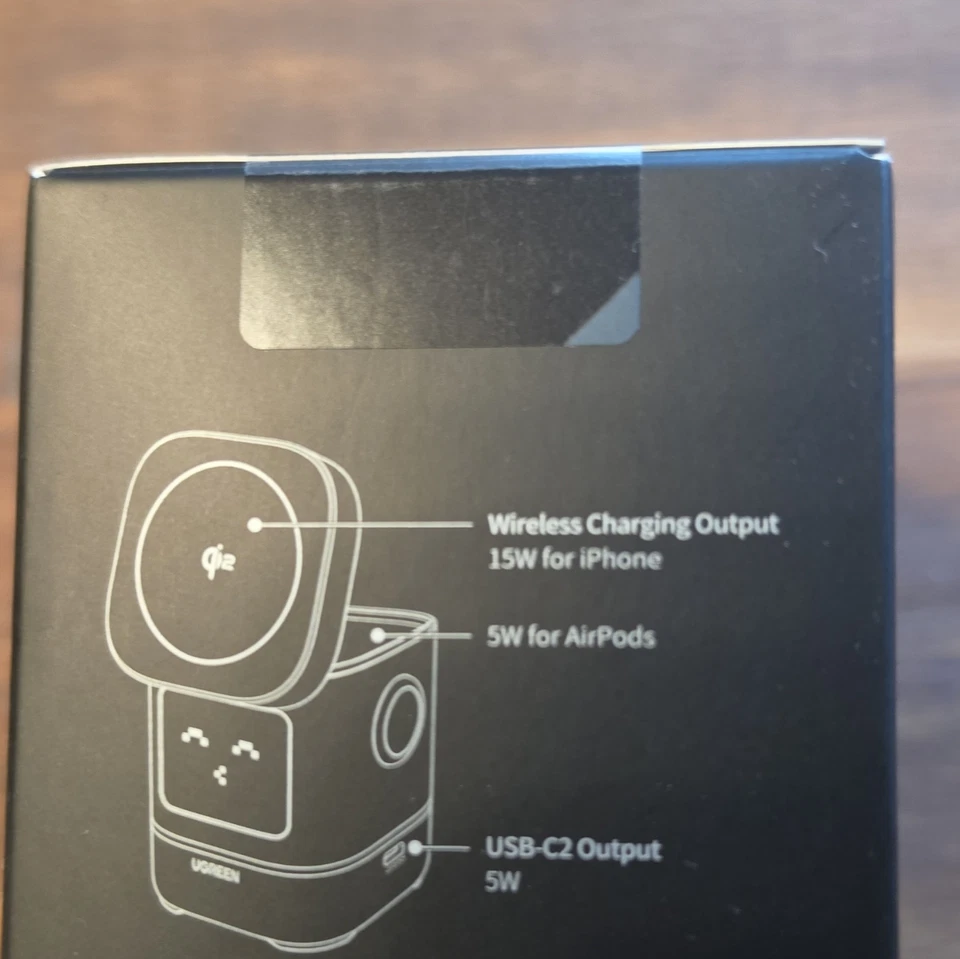 UGREEN 2-in-1 magnetisches Qi Ladegerät USB-C 15W für iPhone/AirPods Schwarz - Bild 2 von 4