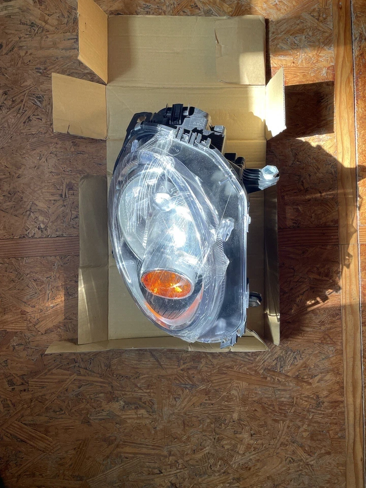 Conjunto de faros - Certificado Capa TYC 20-6888-00-9 se adapta a 07-15 Mini Cooper diestro Foto 2 de 4