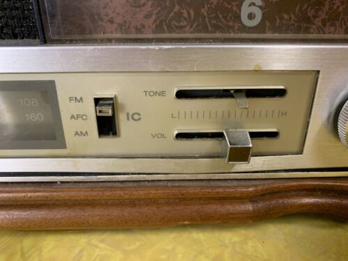 Vintage 1970 RCA AM FM Radio Alarm Clock Model RZS 494F Tuner Not Working - Picture 2 of 4