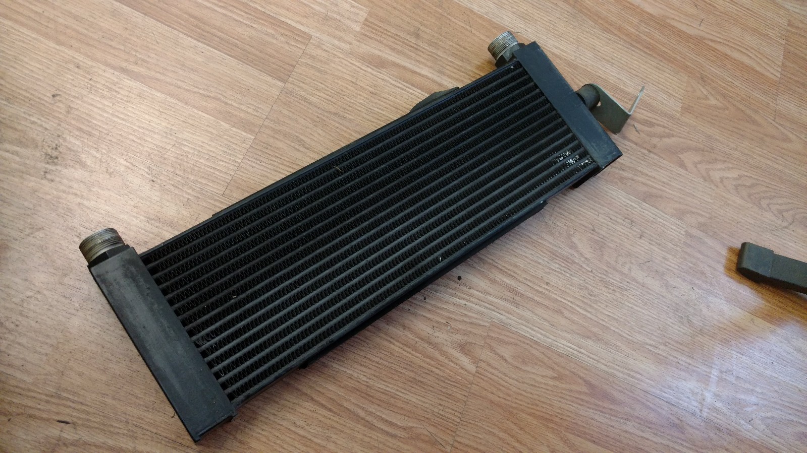LAMBORGHINI GALLARDO LEFT HAND DRIVER SIDE OIL COOLER RADIATOR OEM 07L117015B