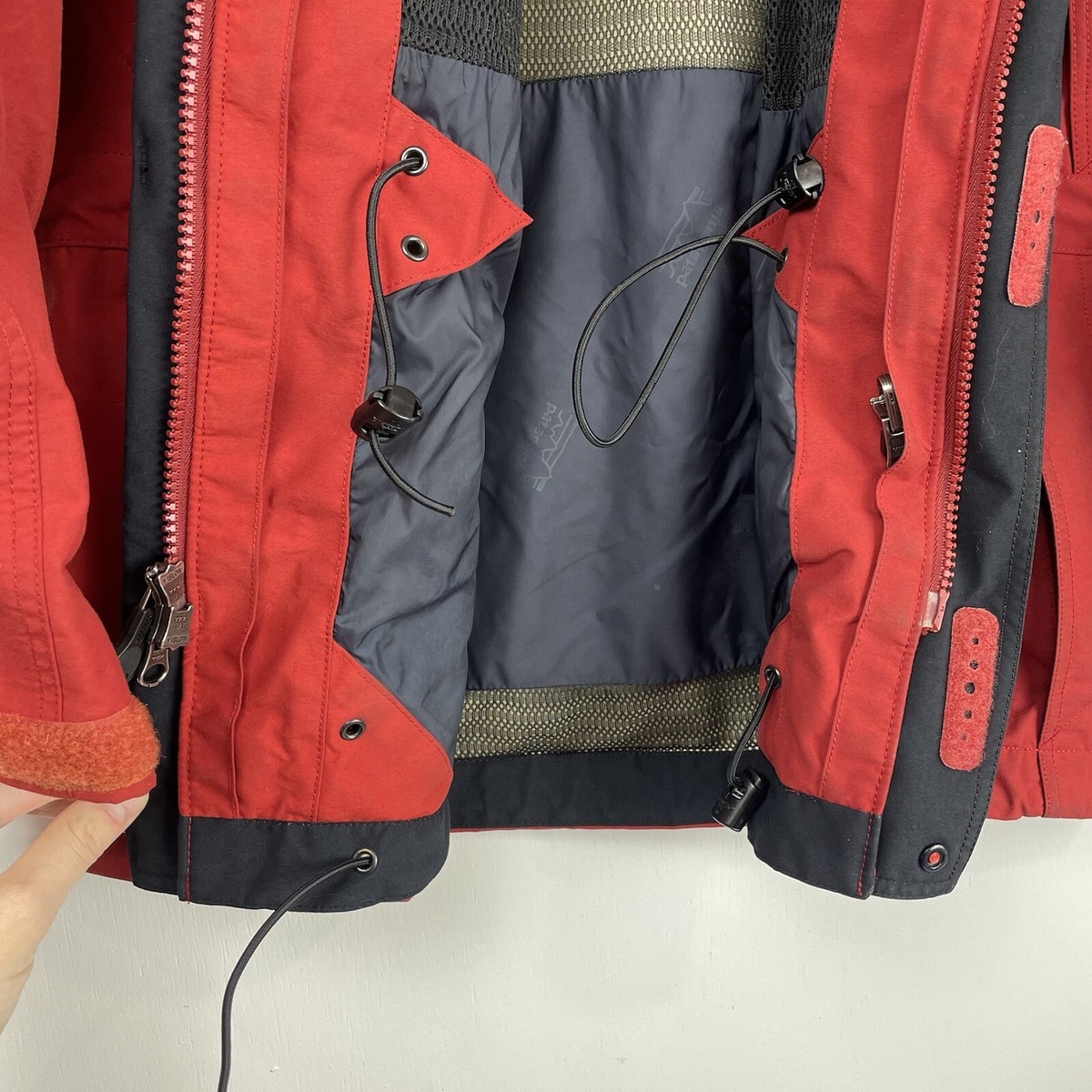 Vintage 2001 Mens Patagonia Gore Tex Shell Hooded Parka Jacket Red 