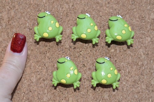 Set of 5 SITTING FROG bulletin board jumbo pushpins, or magnets - Picture 2 of 11