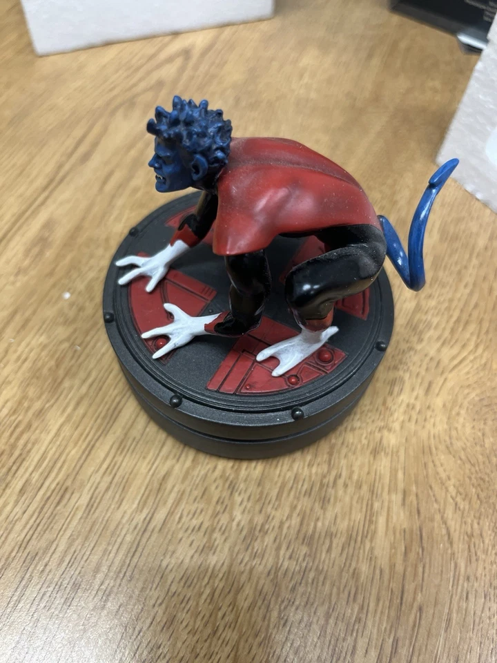Mini estatua Bowen Designs Marvel 4" Nightcrawler sin usar, en caja C421 Foto 3 de 4