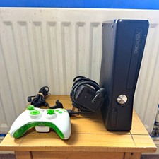 Microsoft Xbox 360 S 250GB PAL Home Console Black Wi-Fi HDMI 1080p