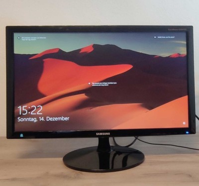 Samsung 24 Zoll Monitor SyncMaster S24B150 DVI + VGA