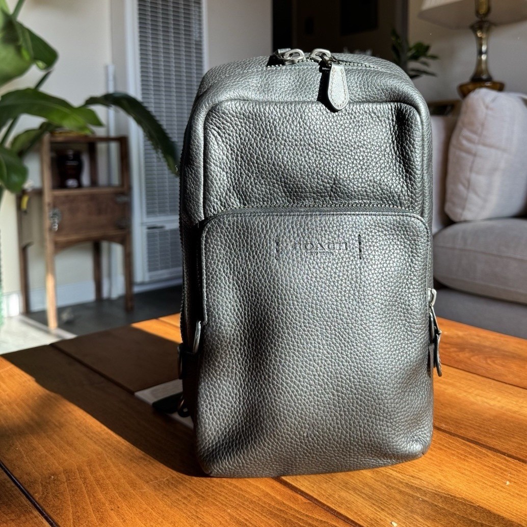 Coach Gotham Pack Black Crossbody Bag Men's Adjustable Strap Inner Outer Pockets