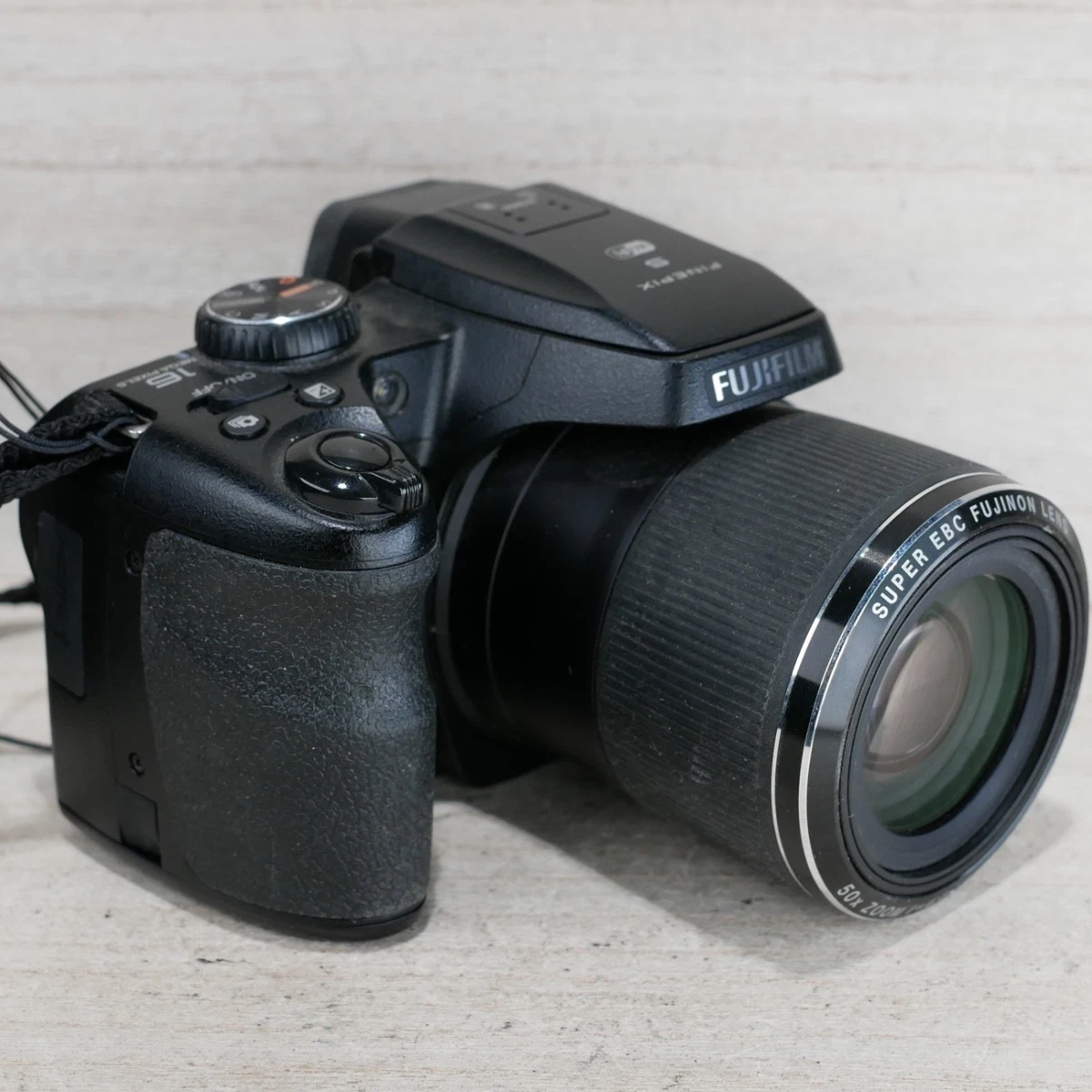 Preços baixos em Fujifilm FinePix S Series Mais de 40x de Câmeras