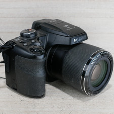 Fujifilm Finepix S9900 50X Bridge Digital camera GOOD/TESTED W Batteries