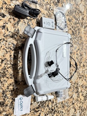 Q-Optics Dental Loupes with Rechargeable Light - 2.5x Eclipse