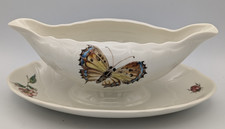 Villeroy & Boch &ldquo;Bouquet&rdquo; Porcelain Sauce Boat w/Attached Under-Plate 8 1/2&rdquo;