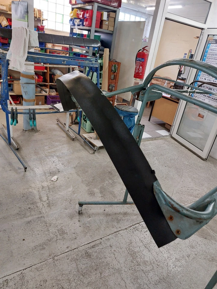 Schlepperverdeck- Trecker-Fritzmeier -Dichtfahne Nachbau für M 701-711 - Bild 3 von 3