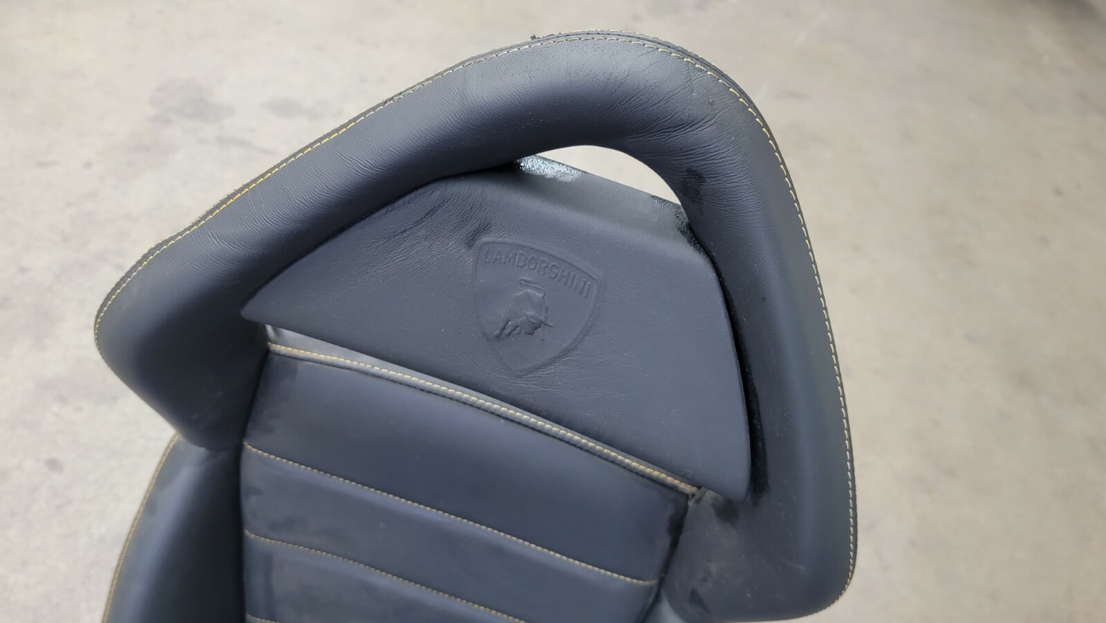 LAMBORGHINI MURCIELAGO LP640 PASSENGER RH RIGHT SIDE SEAT OEM 410881030C