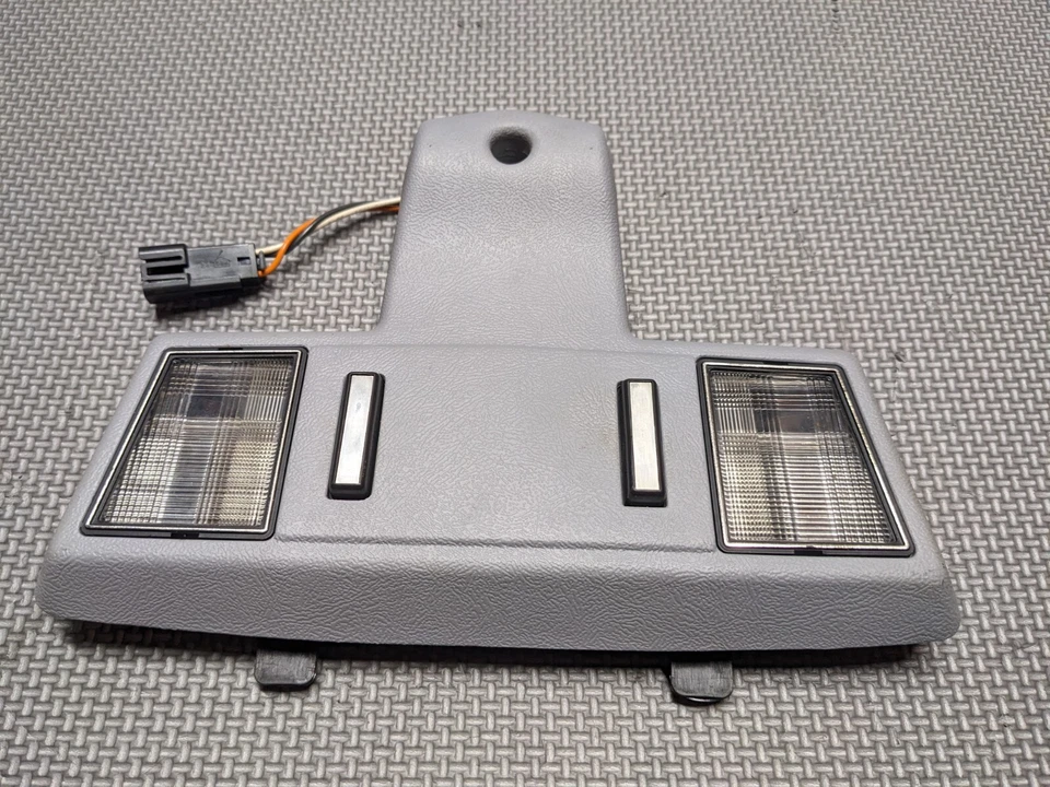 Luz de mapa domo gris Buick LeSabre Park Avenue Cadillac Eldorado 1980-1991 Foto 2 de 4