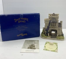 David Winter Cottages Bishop's Gate Bishopsgate with COA Original Box 1994