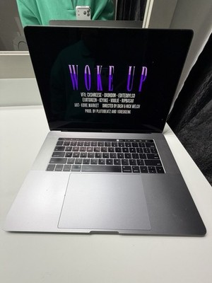 Apple MacBook Pro 15'' i7 2.6GHz/16GB/500GB (Space Gray)  16GB Memory TouchBar