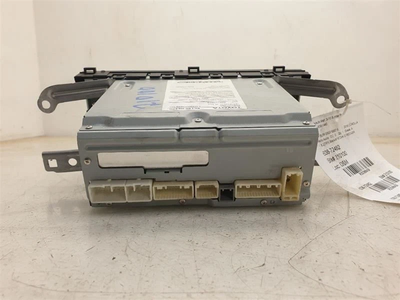 MONTAJE PANTALLA AUDIO RADIO TOYOTA COROLLA 14-16  Foto 2 de 4