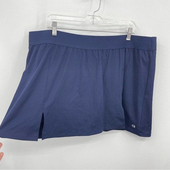 GAP Eclipse Split-Front Exercise Skort navy blue … - image 2