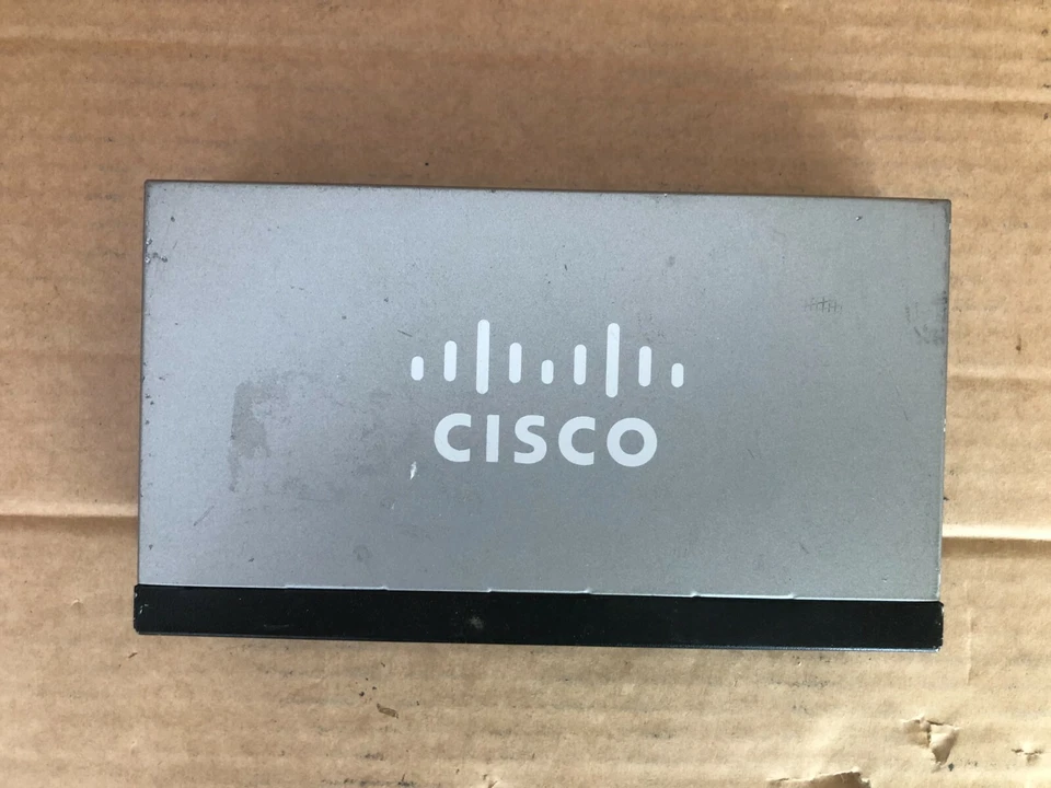 Cisco SF100D-08 v2 w/ No PSU Cisco 8-Port 10/100 Switch Cisco SF100D-08 -Inc VAT - Image 4 of 4