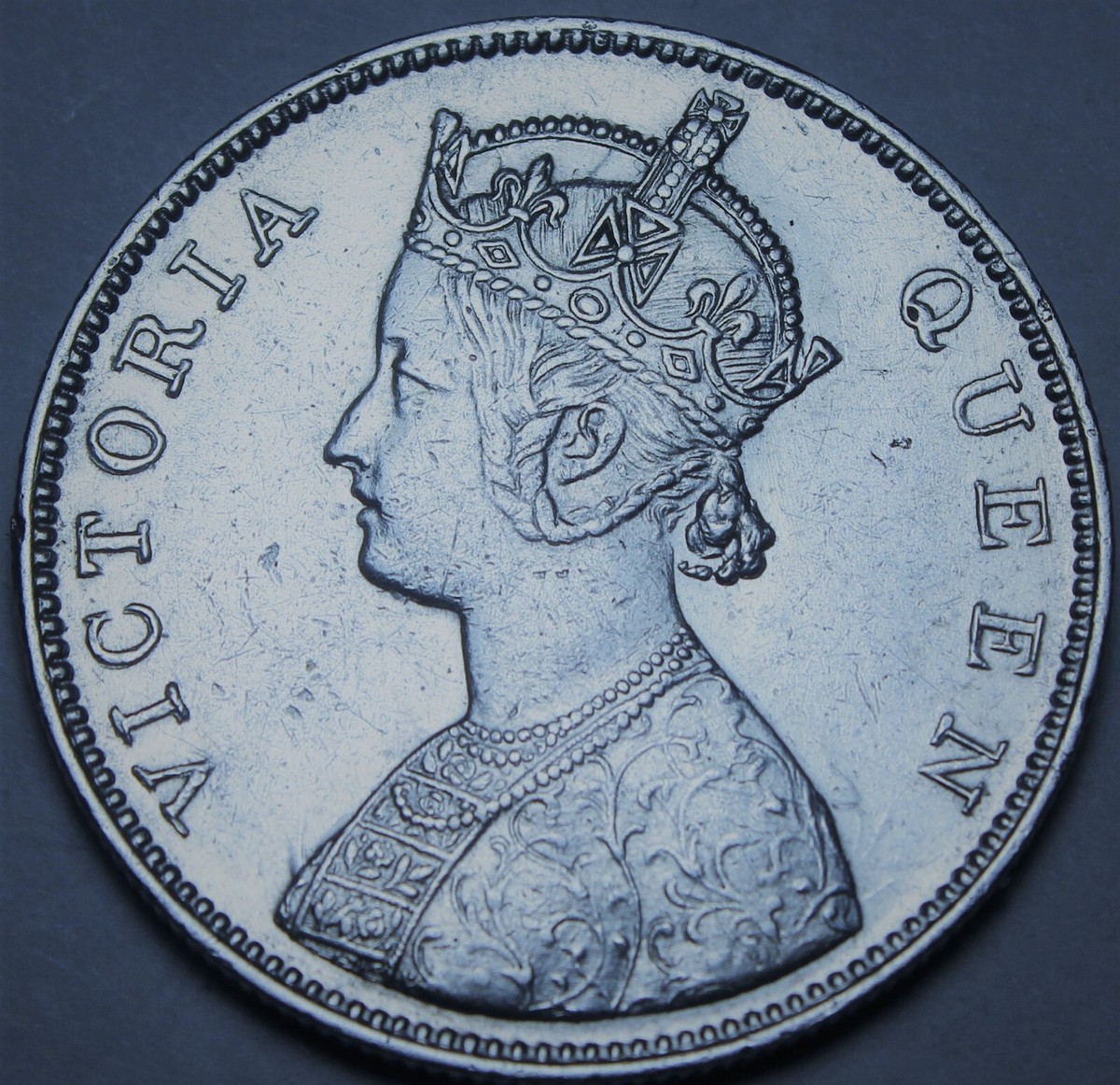 Rare Unc India 1862-B Silver Rupee~4 1/4 Panels~4 Dots~Queen