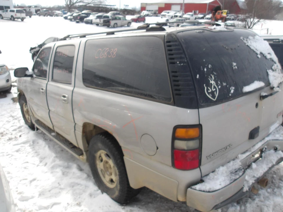 Depósito de líquido de lavadora usado se adapta a: 2004 Gmc Yukon XL 1500 con limpiaparabrisas trasero opcional C25 Gr Foto 3 de 4