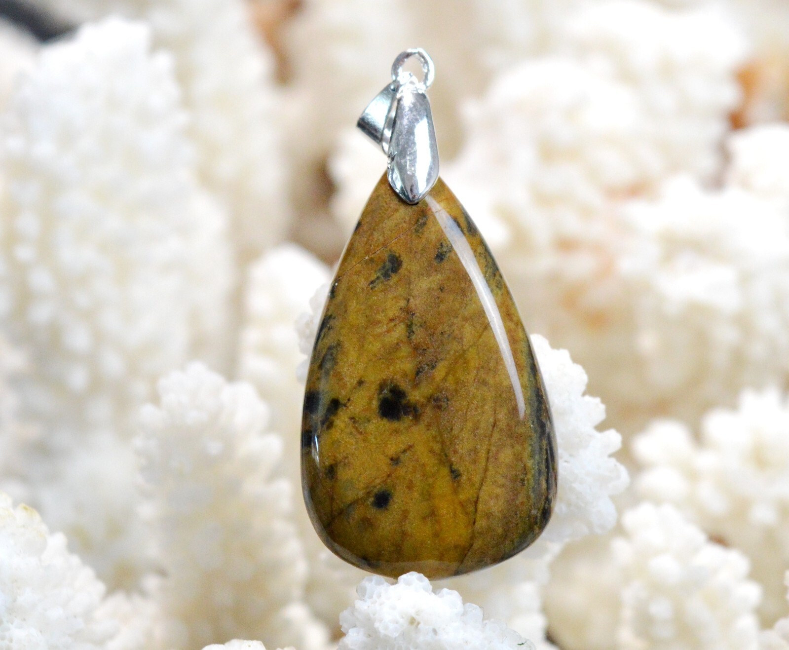 Pendentif jaspe brun d'Afrique du Sud, bijou bien-être pour votre style bohème chic