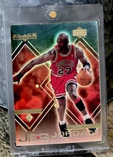 Michael Jordan Card 90’s RAINBOW HOLO SP FOIL RARE INSERT BULLS JERSEY #23 🔥
